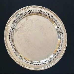 Vintage International Silver Co. silver plate 12” Round Tray Very Good C…